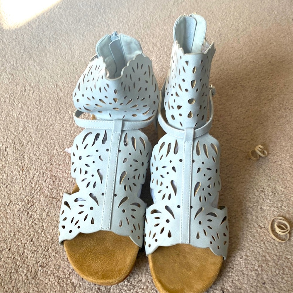 Light grey faux leather sandals